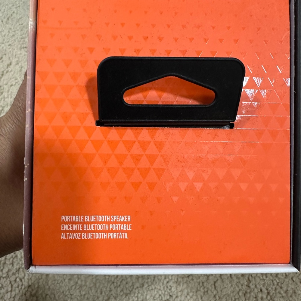 🎉FINAL PRICE🎉JBL Flip 6 Bluetooth Speaker - Black - Picture 6 of 7